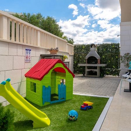 Villa Authentica With Heated Pool Grebaštica Exterior foto