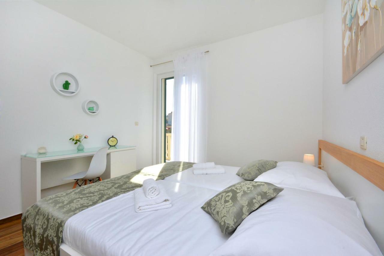Villa Authentica With Heated Pool Grebaštica Exterior foto